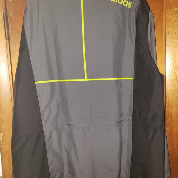 Adidas light weight jacket - Picture 4 of 4